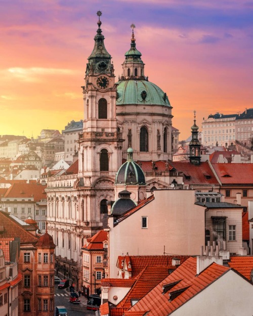 Source: http://alisaineurope.tumblr.com