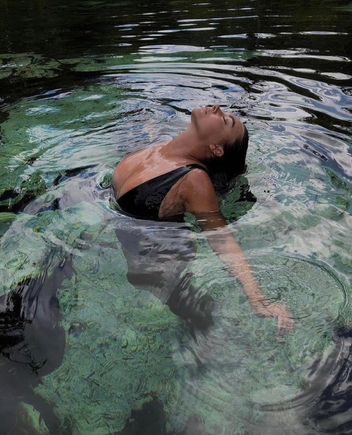 Source: http://bihkinibabe.tumblr.com