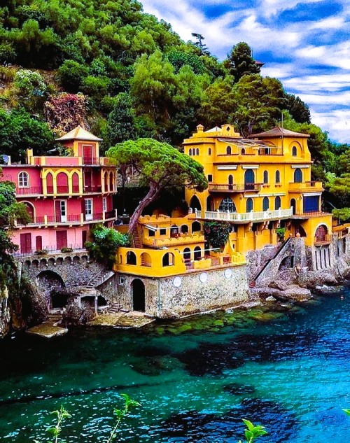 Source: http://europeposts.tumblr.com