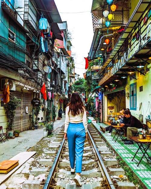 Source: http://famousinuniverse.tumblr.com