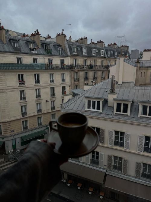 Source: http://alisaineurope.tumblr.com