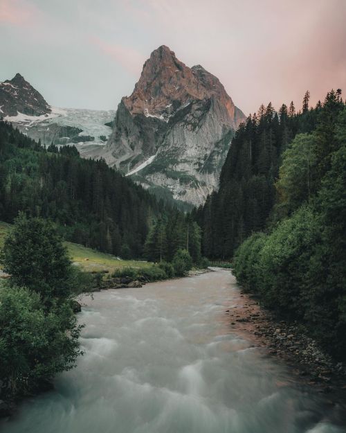 Source: http://whanderlost.tumblr.com