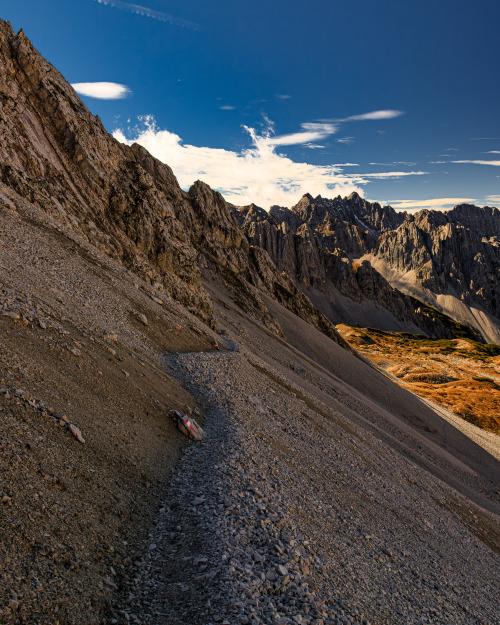 Source: http://nature-hiking.tumblr.com