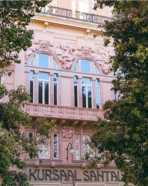 Source: http://icharous.tumblr.com