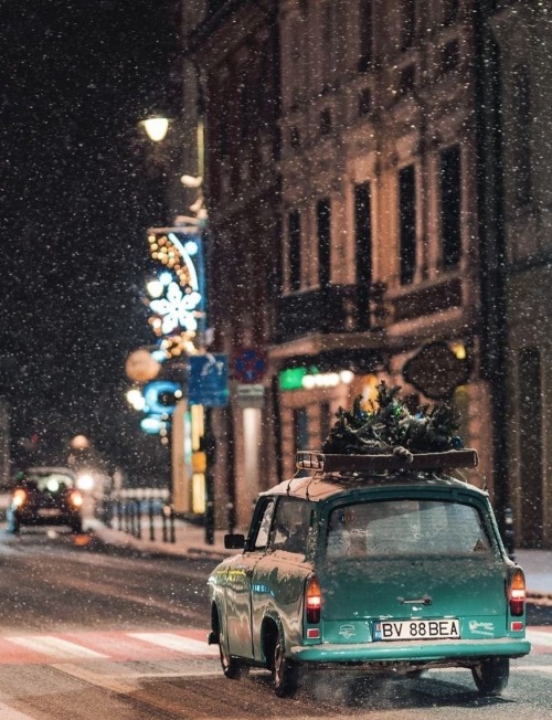 Source: http://hiddenromania.tumblr.com